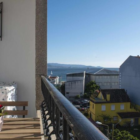 Apartamento Rodeira Vistas A La Ria Apartment Cangas do Morrazo Luaran gambar